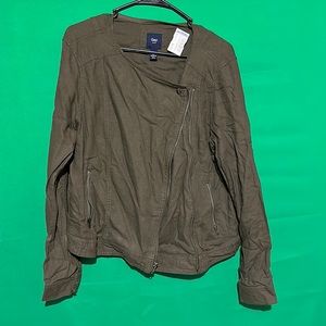 Gap shirt / blouse never worn